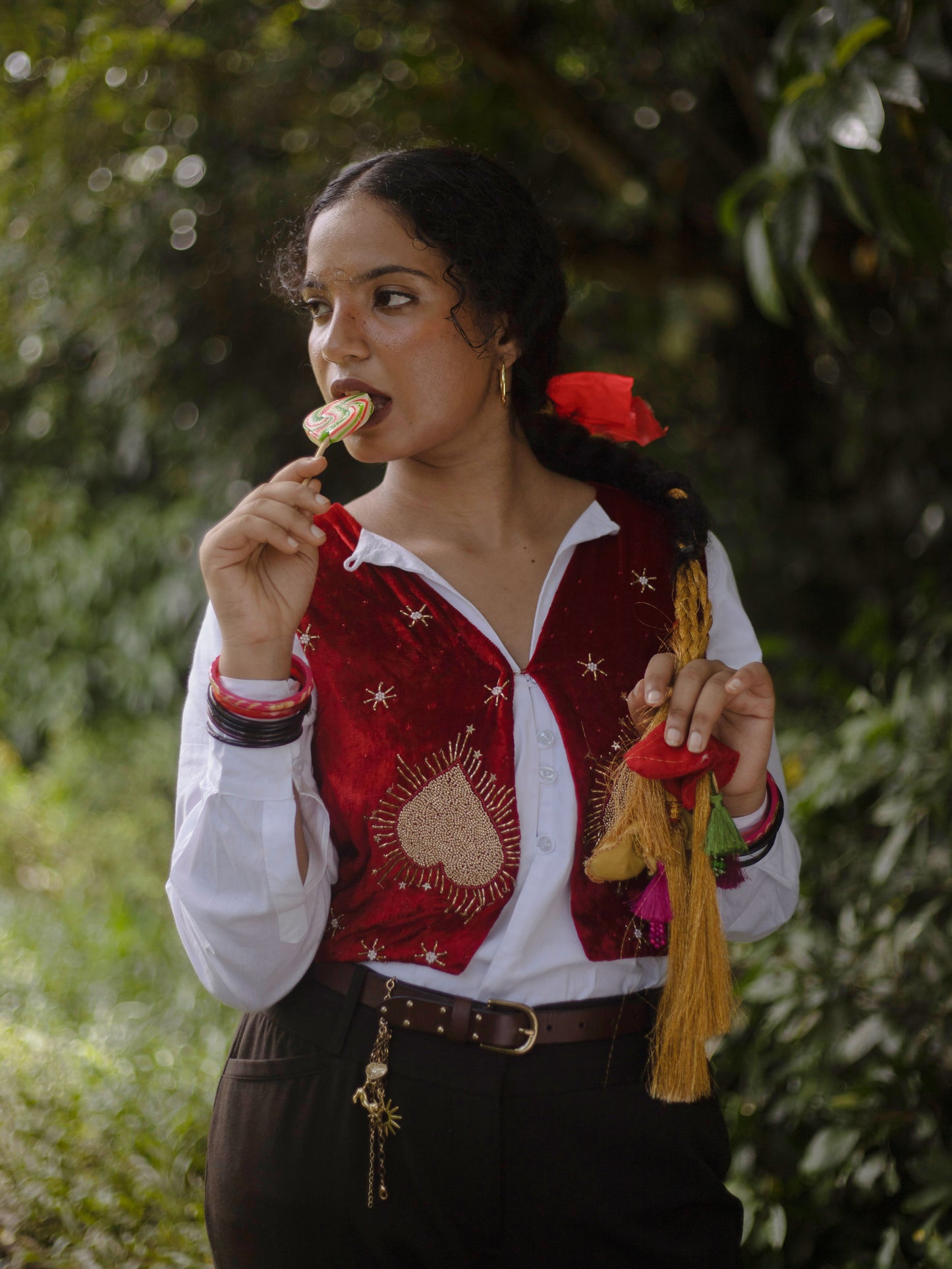 Zeenat Vest